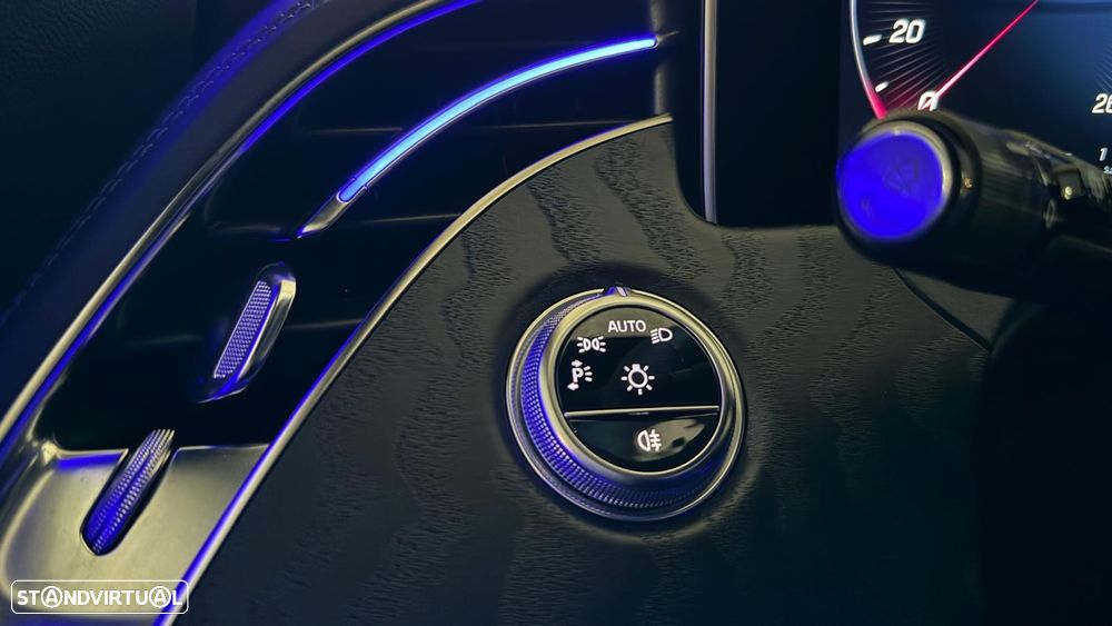 Mercedes-Benz E 300 9G-TRONIC AMG Line - 21