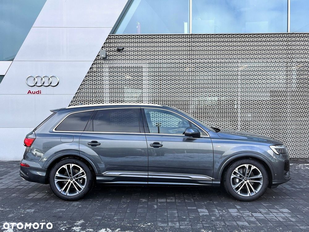 Audi Q7 - 10