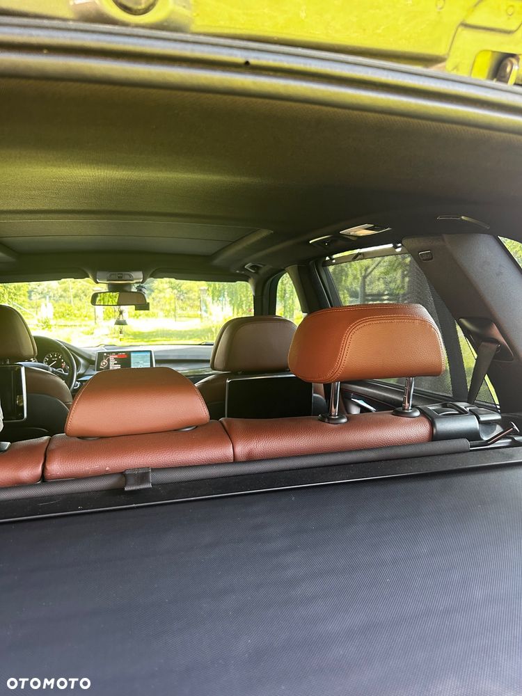 BMW X5 xDrive50i - 9