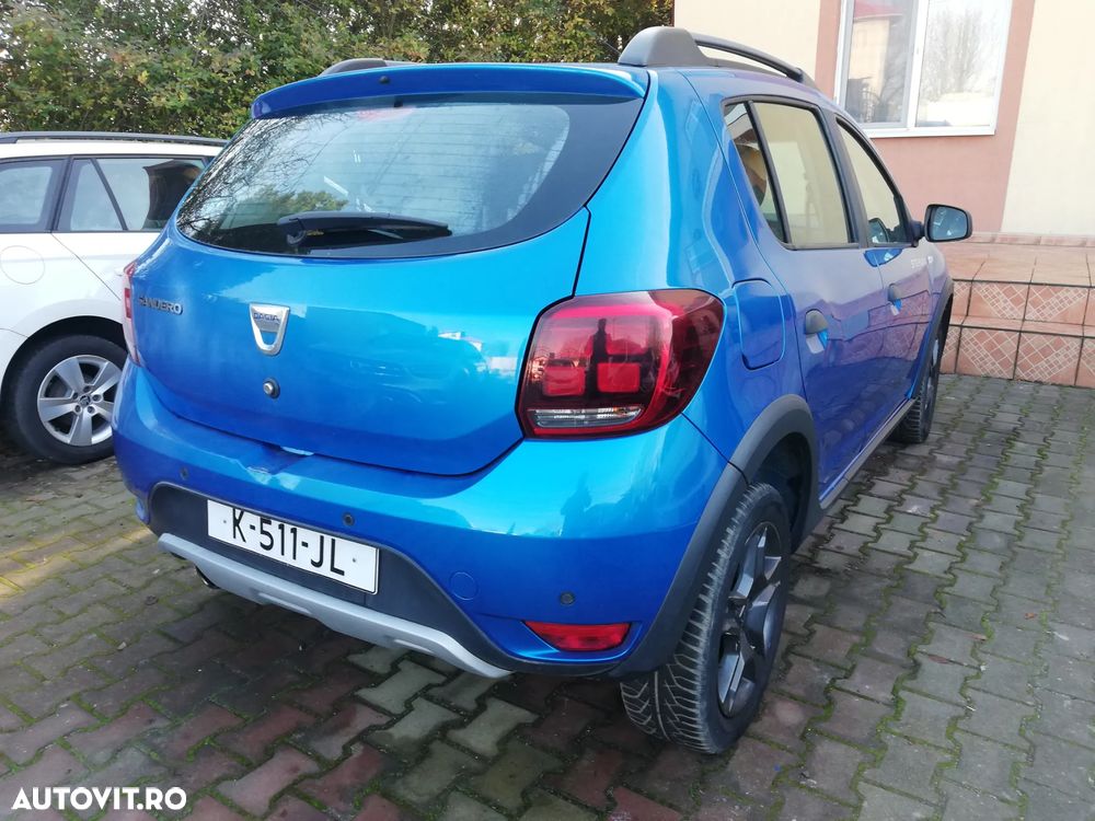 Dacia Sandero TCe 90 S&S Celebration - 4