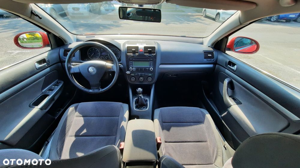 Volkswagen Jetta - 6