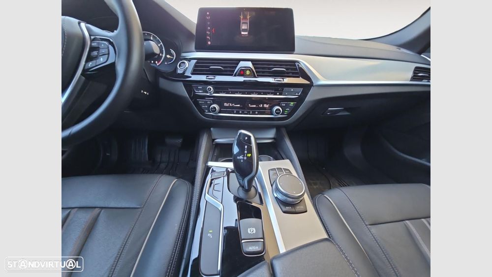 BMW 520 d Line Luxury Auto - 13