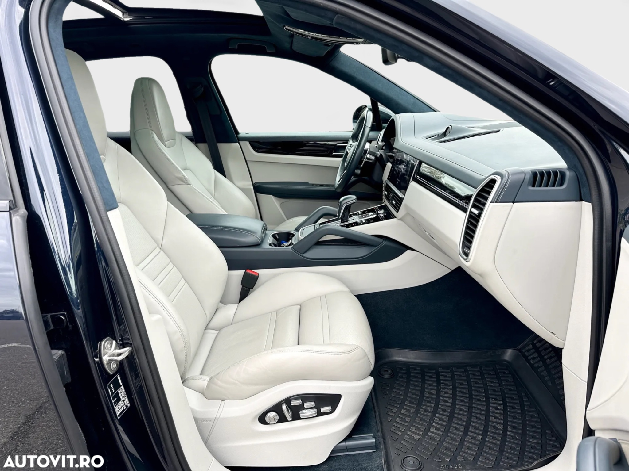 Porsche Cayenne - 9
