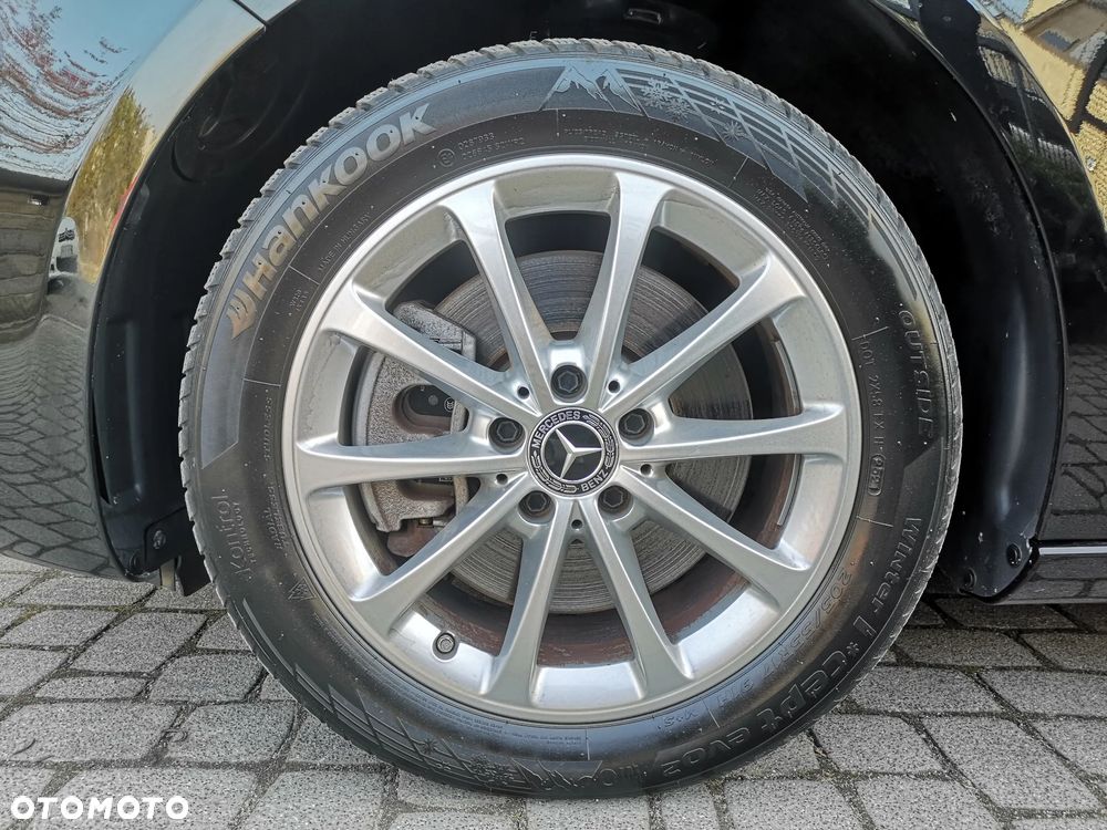 Mercedes-Benz Klasa A 250 e PHEV Progressive 8G-DCT - 32