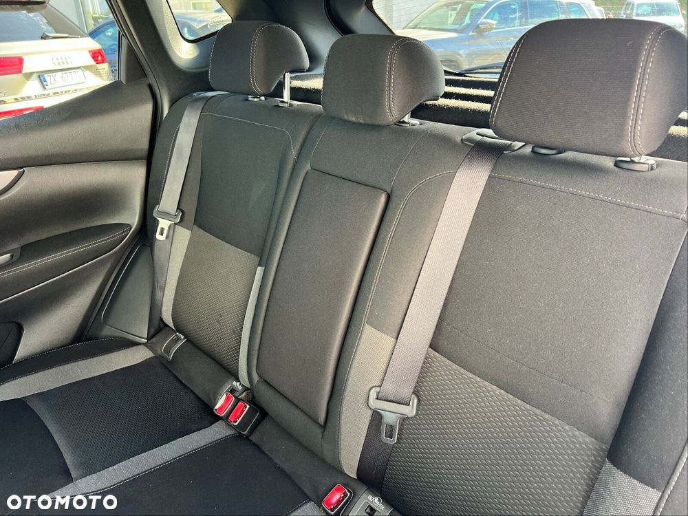 Nissan Qashqai 1.2 DIG-T N-Connecta Xtronic EU6 - 29