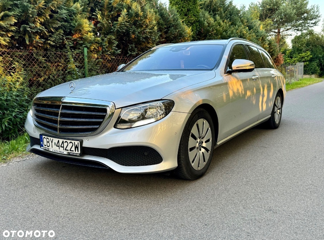 Mercedes-Benz Klasa E 220 d Business Edition 9G-TRONIC - 2