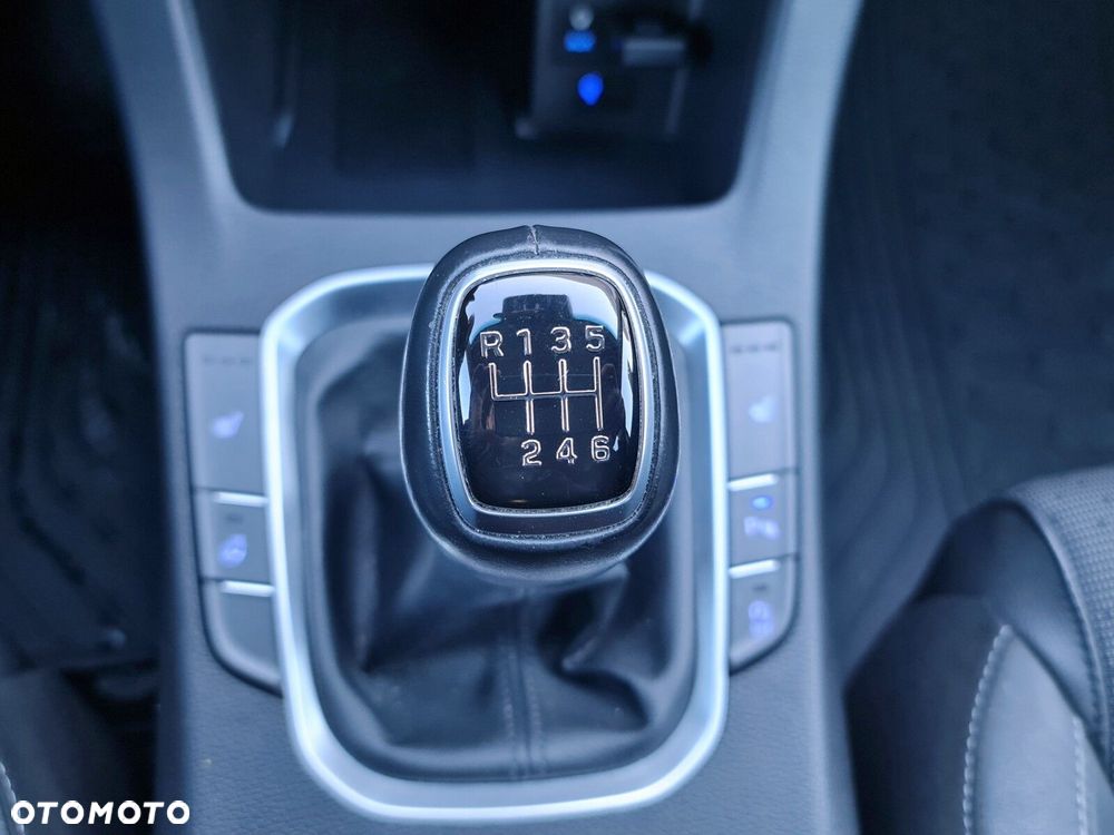 Hyundai i30 1.4 T-GDI Premiere Luxury - 26