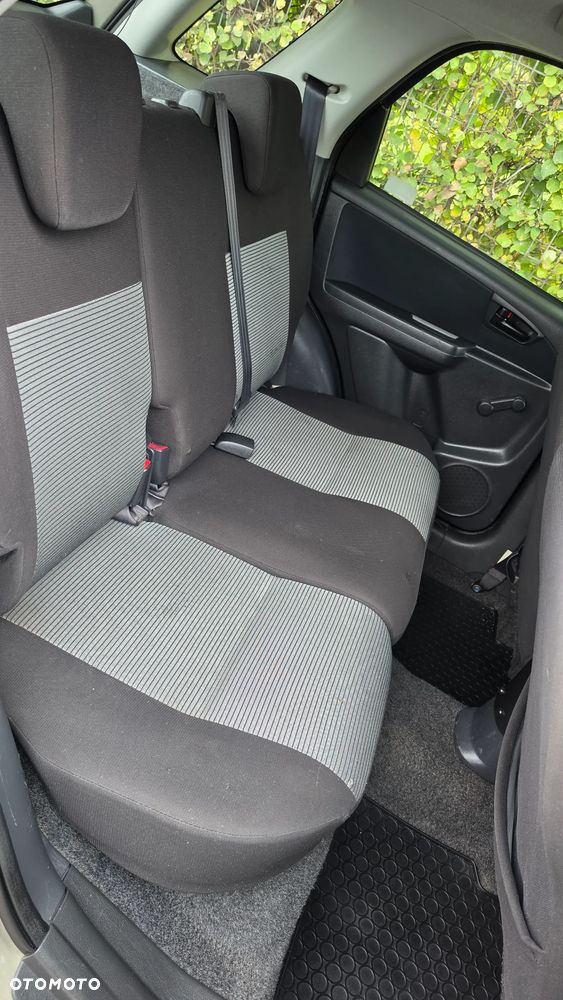 Fiat Sedici - 12