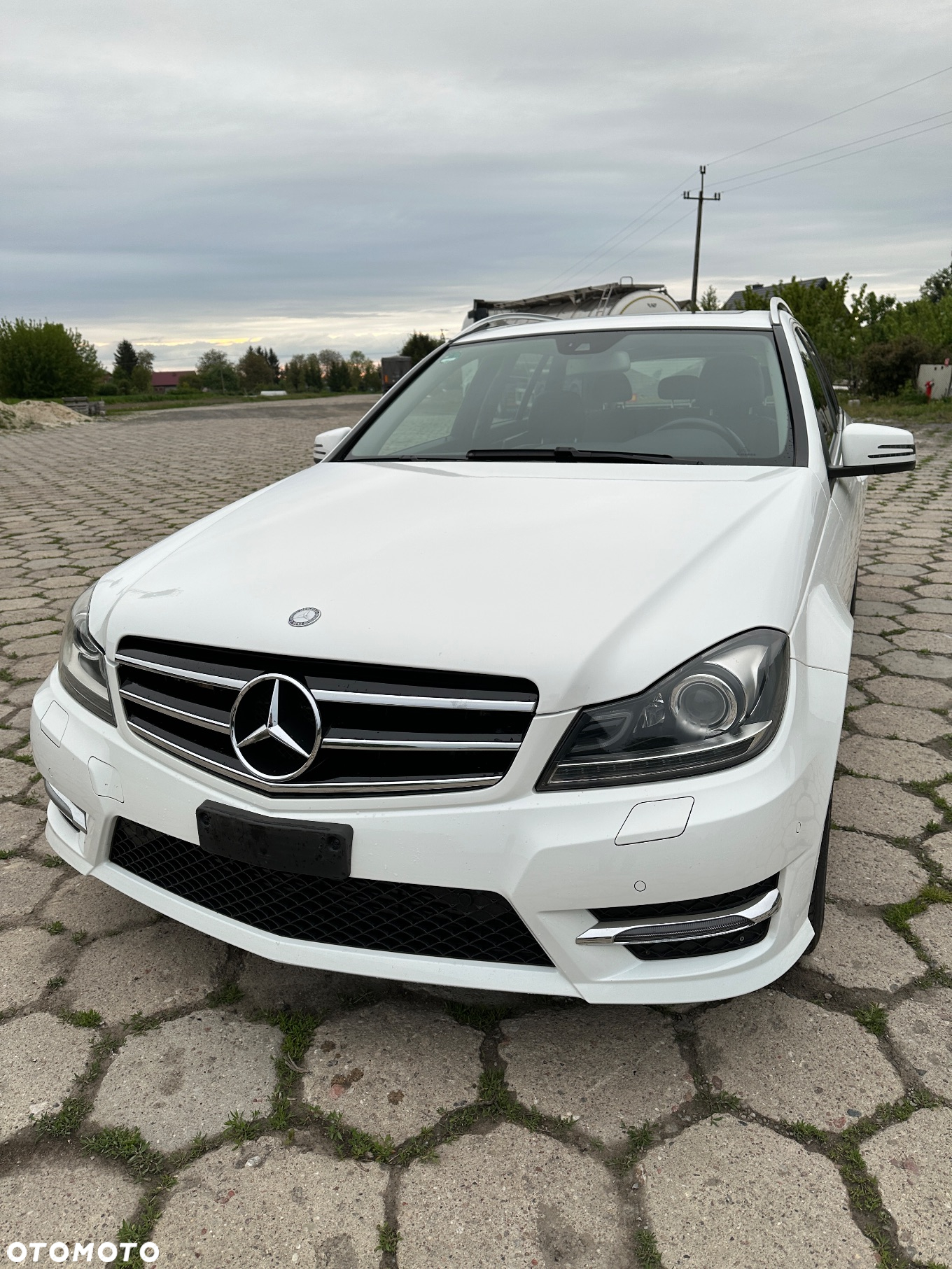 Mercedes-Benz Klasa C 250 CDI BlueEff 4-Matic Avantgarde - 3