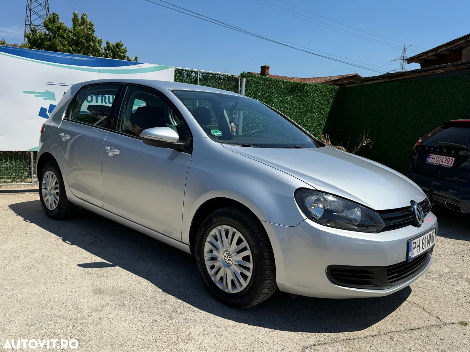 Volkswagen Golf 1.6 TDI BlueMotion Technology DPF Comfortline - 2