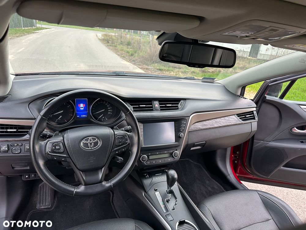 Toyota Avensis 2.0 Selection MS - 25