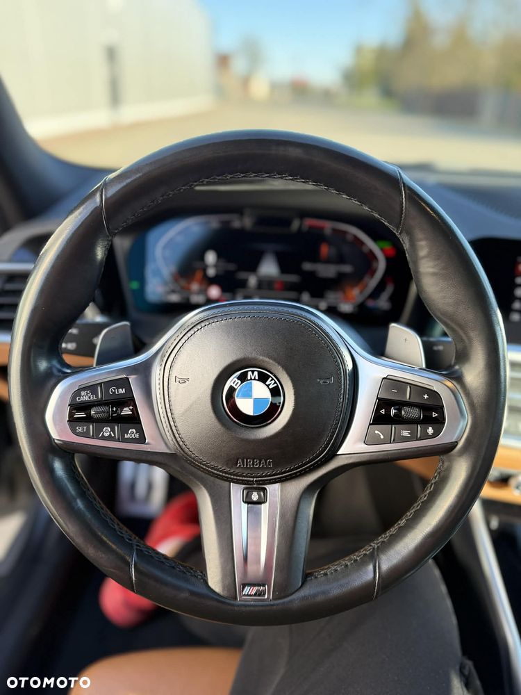 BMW Seria 3 330i M Sport sport - 15