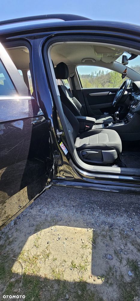 Volkswagen Passat 2.0 TDI Comfortline - 9