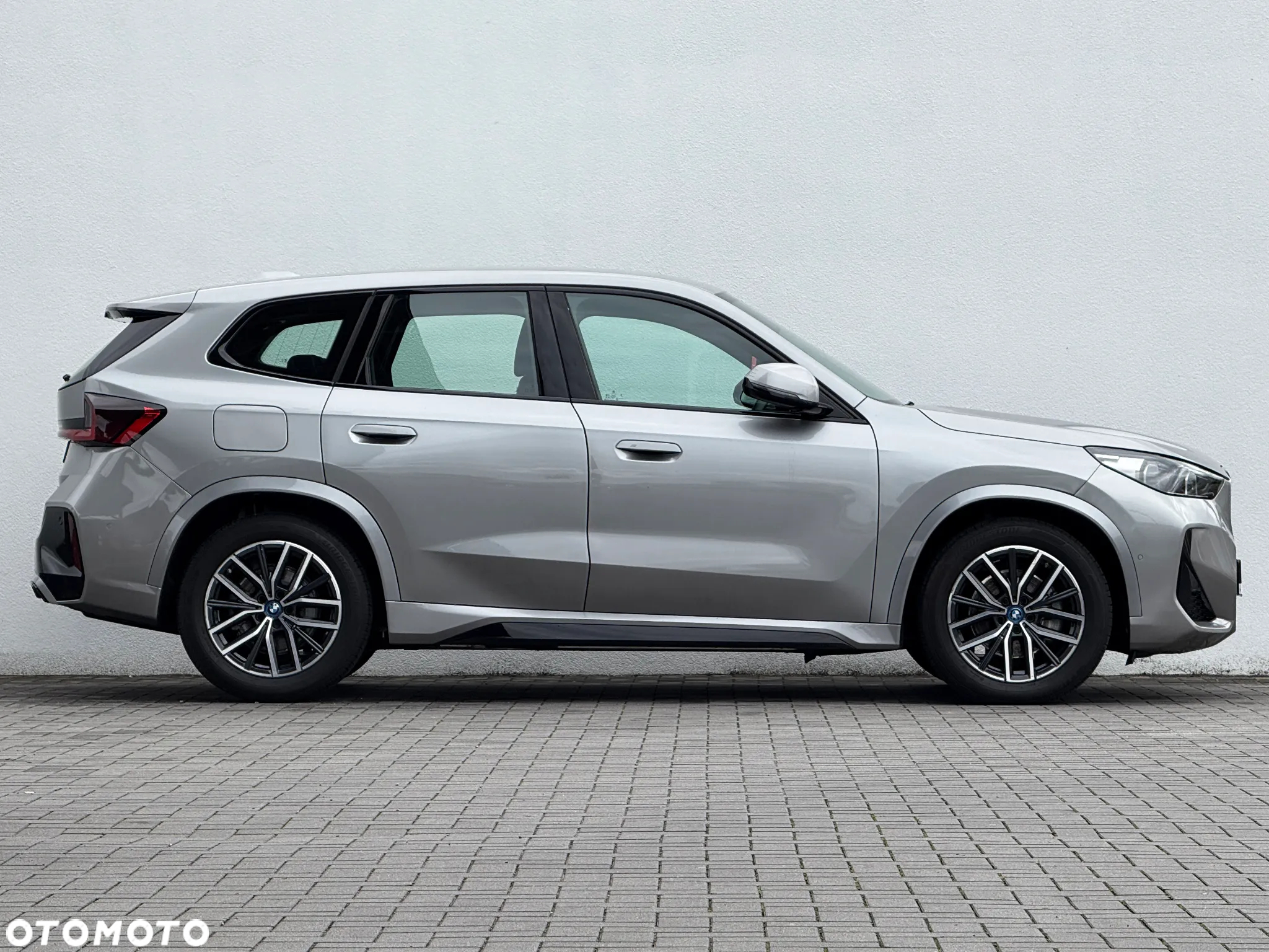 BMW iX1 eDrive20 66.5kWh M Sport - 3