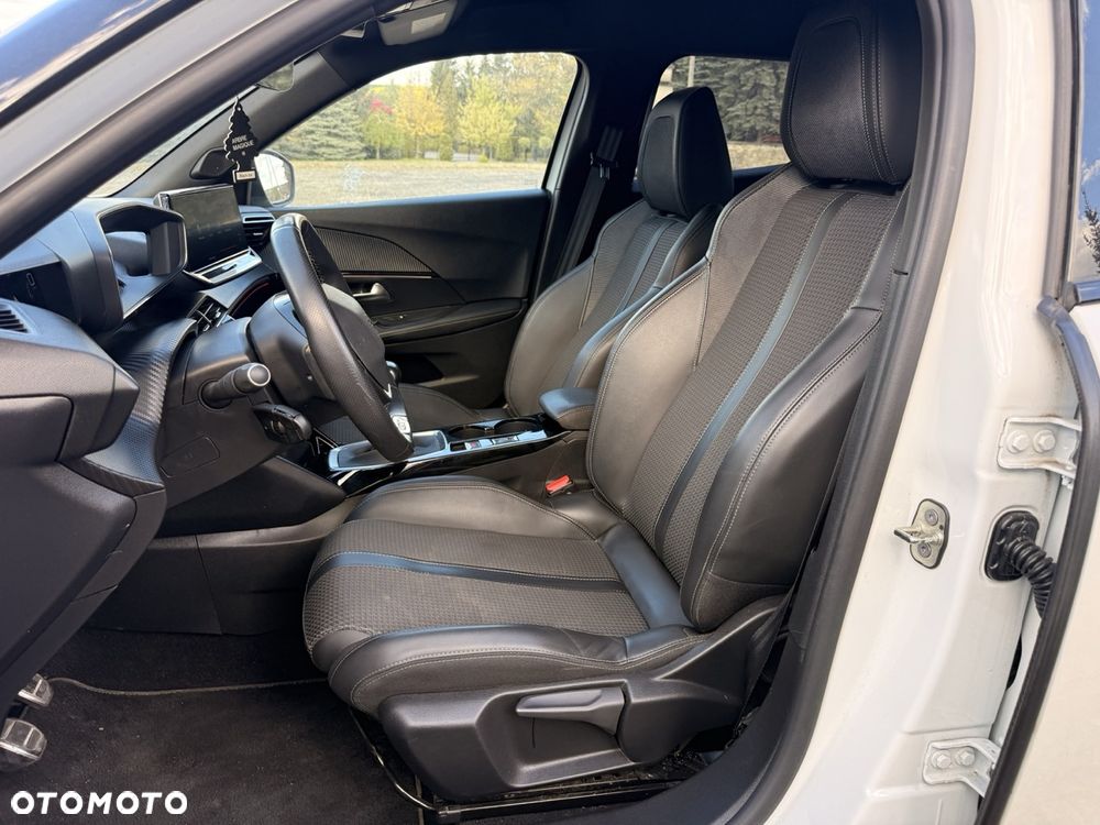 Peugeot 2008 PureTech 130 GT - 14