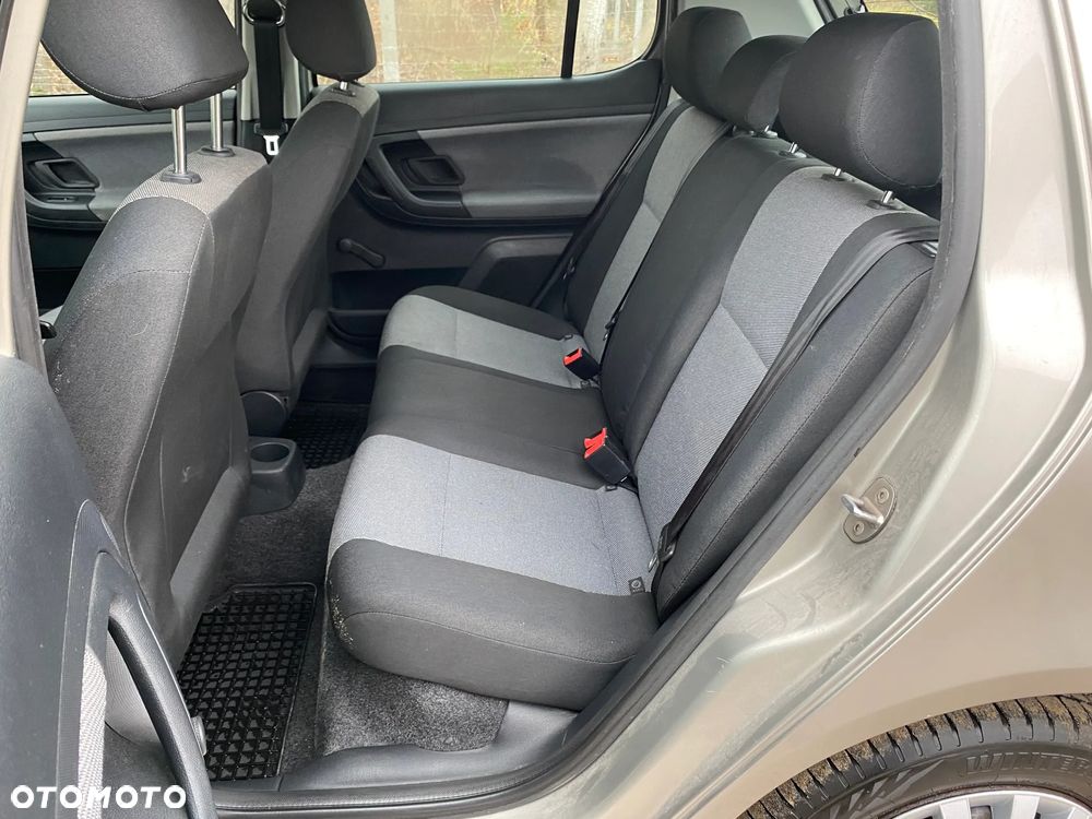 Skoda Fabia 1.4 16V Comfort - 11