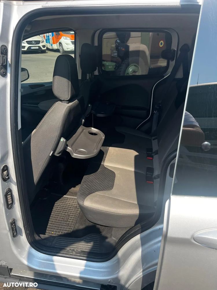 Ford Tourneo Courier 1.0 EcoBoost Trend - 9