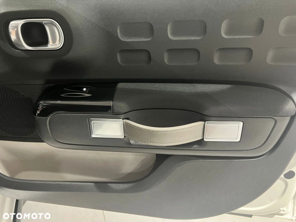 Citroën C3 1.2 PureTech Shine S&S - 17