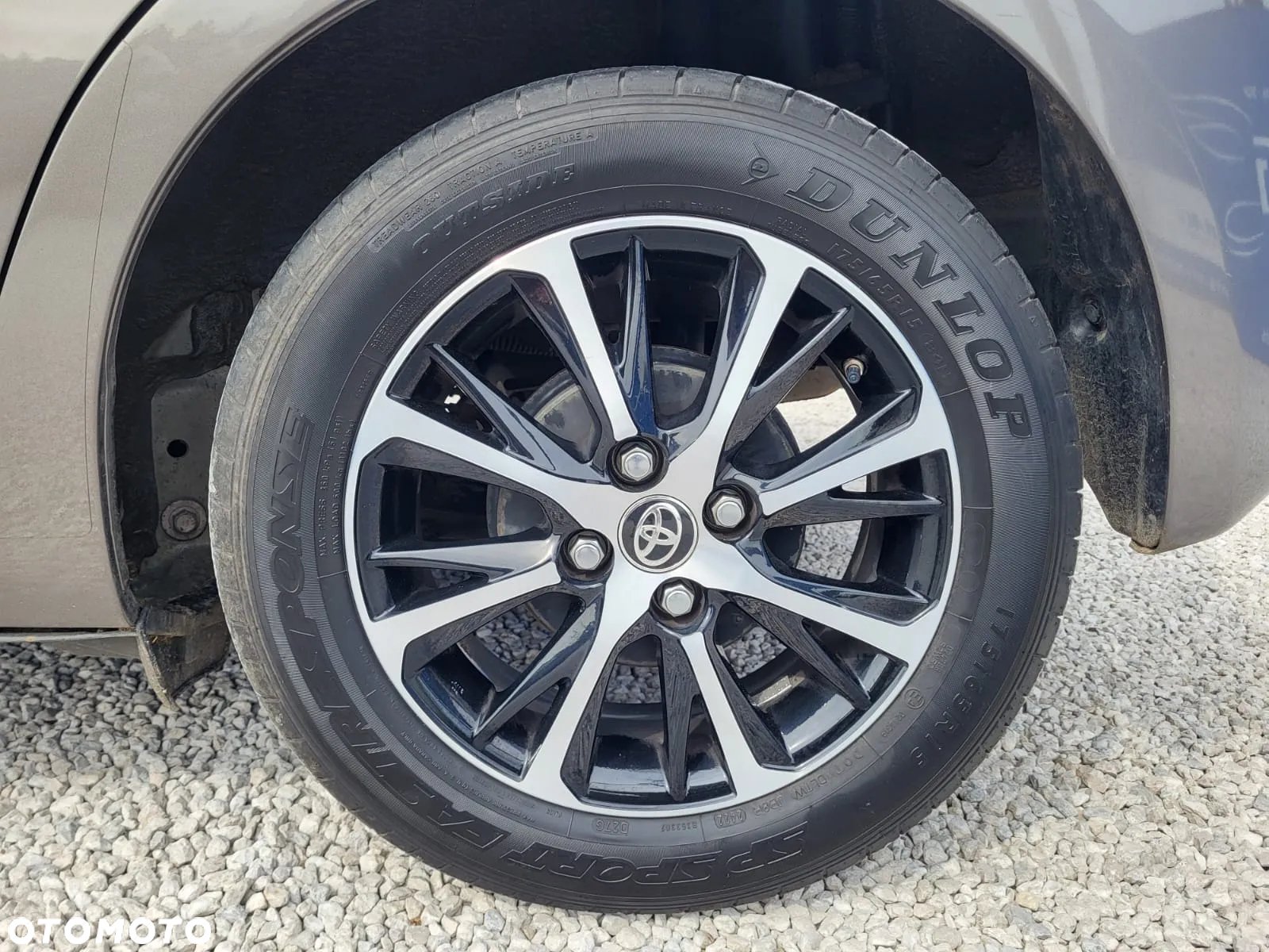 Toyota Yaris 1.0 VVT-i - 12