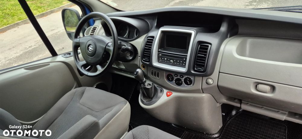 Opel Vivaro - 28