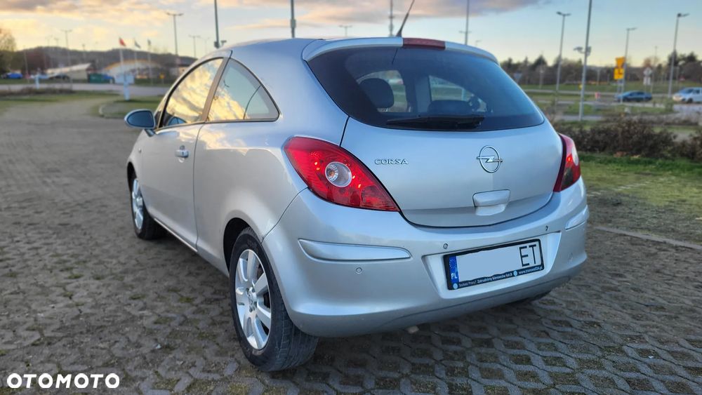 Opel Corsa 1.4 16V Enjoy - 5