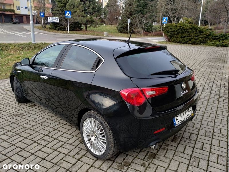 Alfa Romeo Giulietta - 5