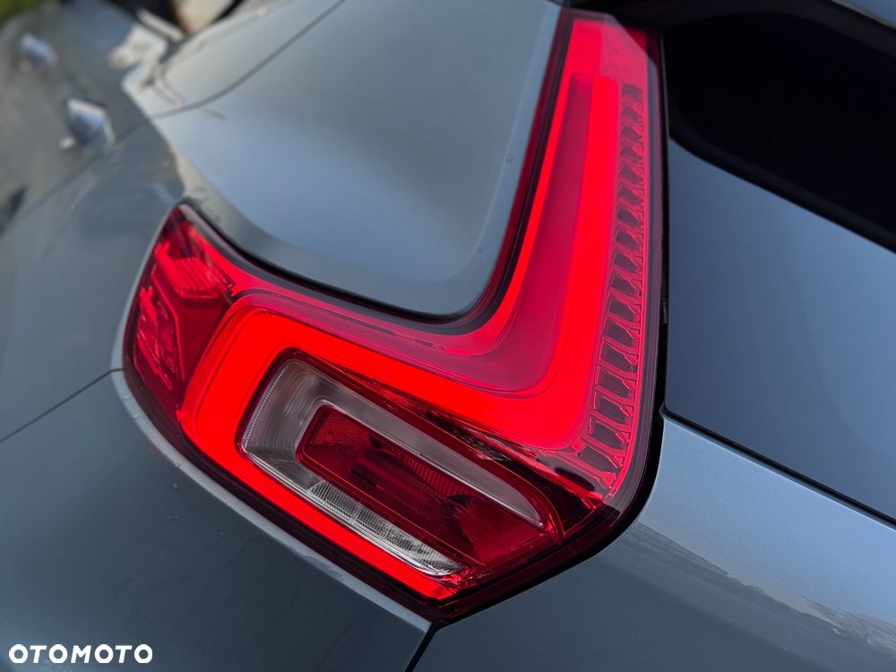 Volvo XC 40 D3 SCR R-Design - 19