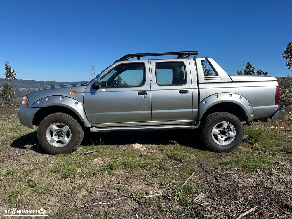 Nissan Pick Up 2.5 TD CD Navara XTr+Box+CD - 2