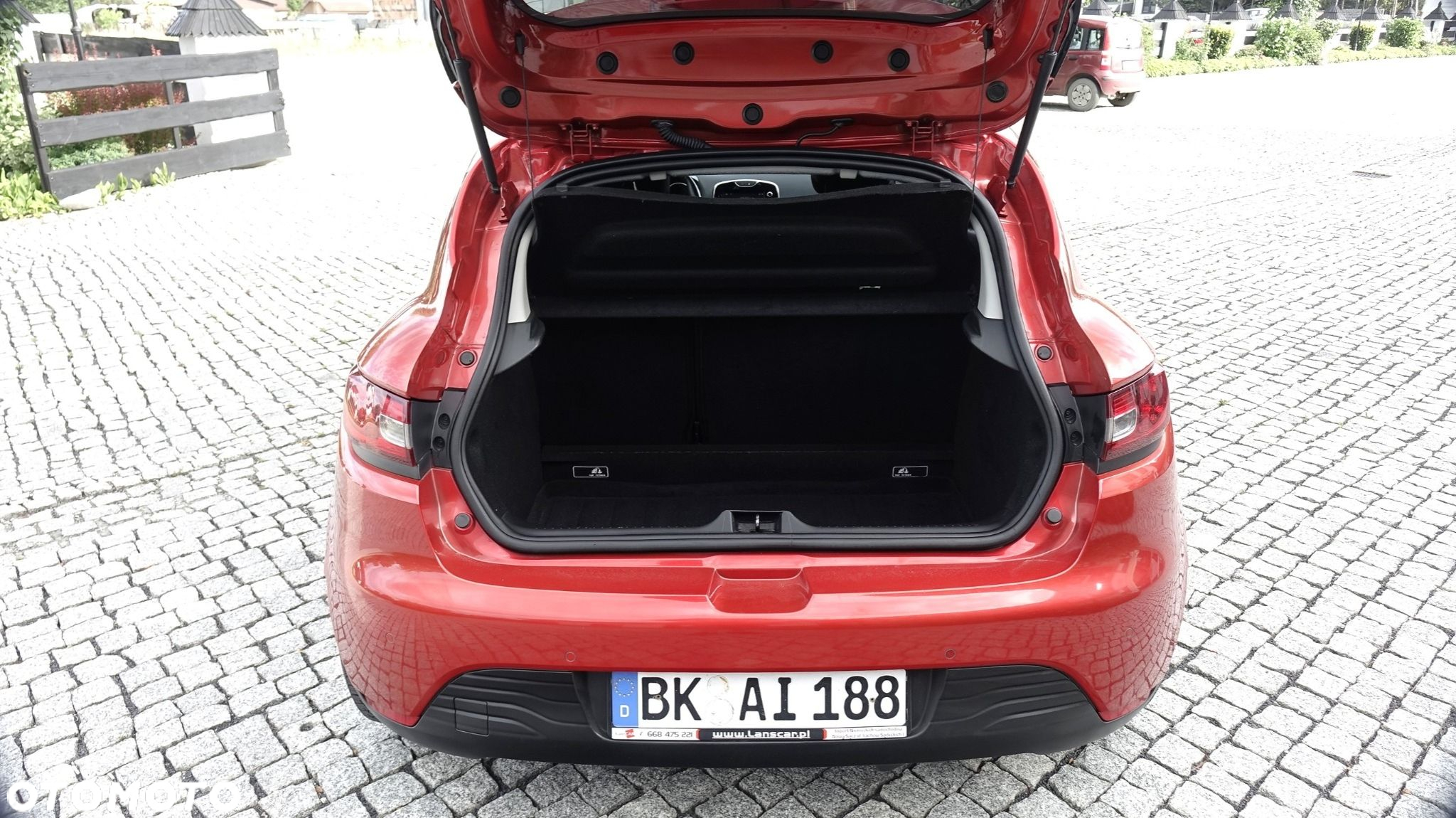 Renault Clio - 25