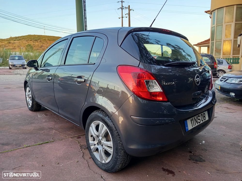 Opel Corsa 1.2 Enjoy FlexFuel - 6