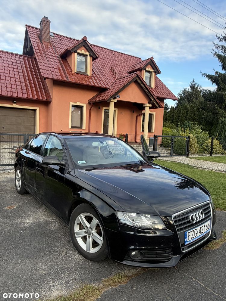 Audi A4 Limousine