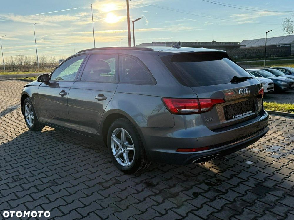 Audi A4 Avant 35 TDI S tronic design - 3