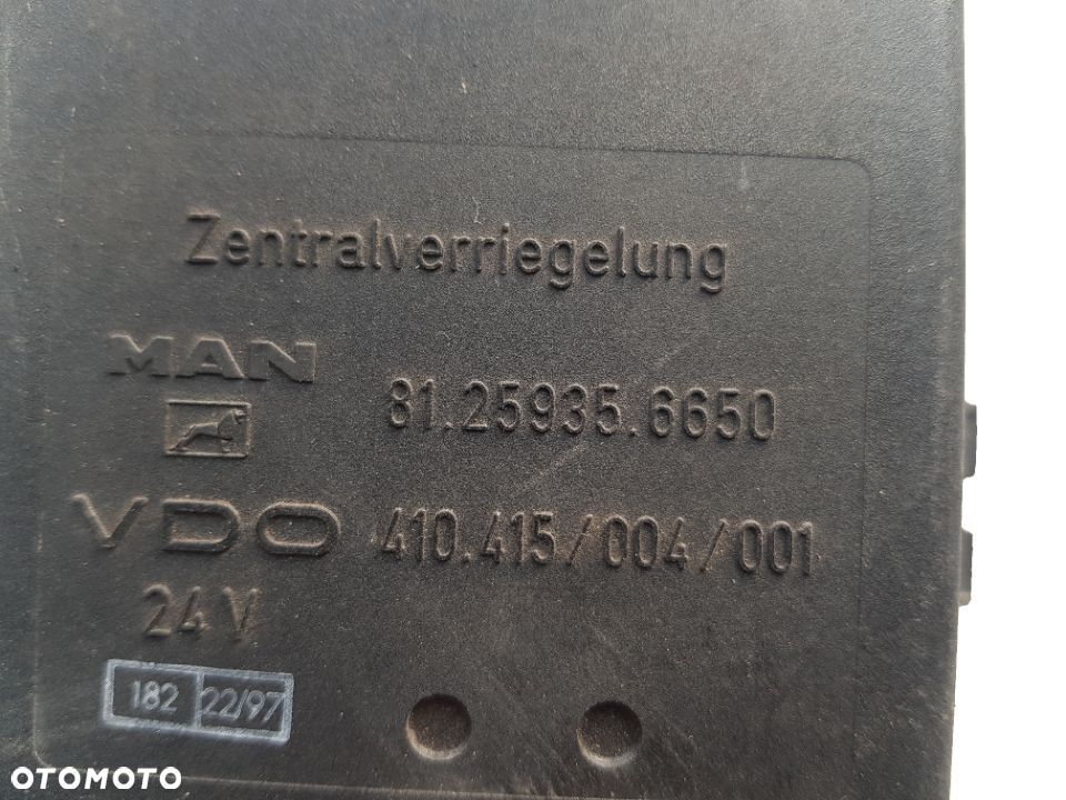 STEROWNIK CENTRALNEGO ZAMKA MAN F2000 - 2