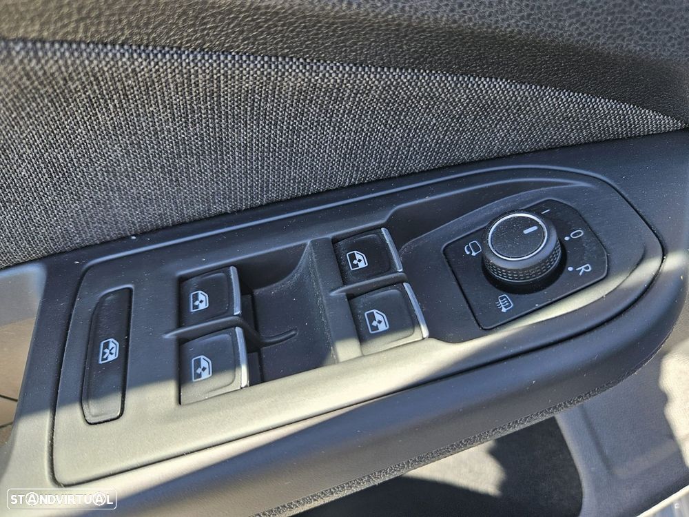 VW Golf 1.0 TSI Sportline - 44