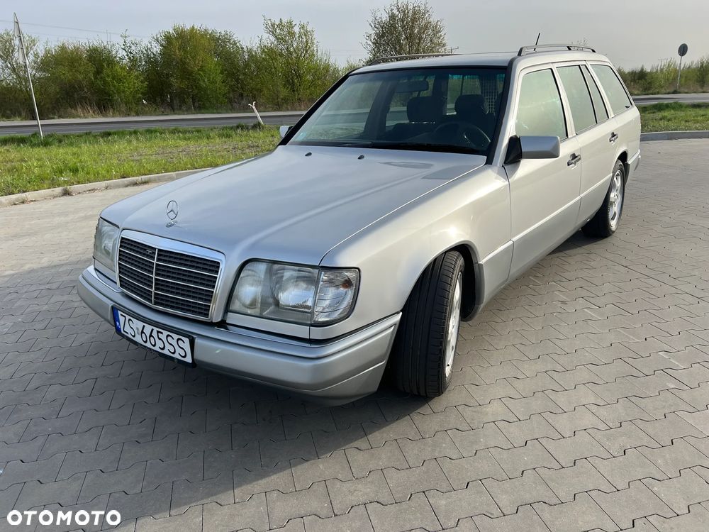 Mercedes-Benz W124 (1984-1993)