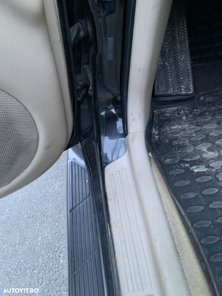 Lexus Seria LX - 30