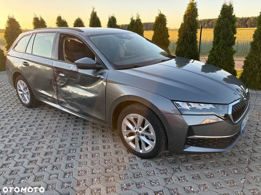 Skoda Octavia 2.0 TDI DSG Exclusive - 3
