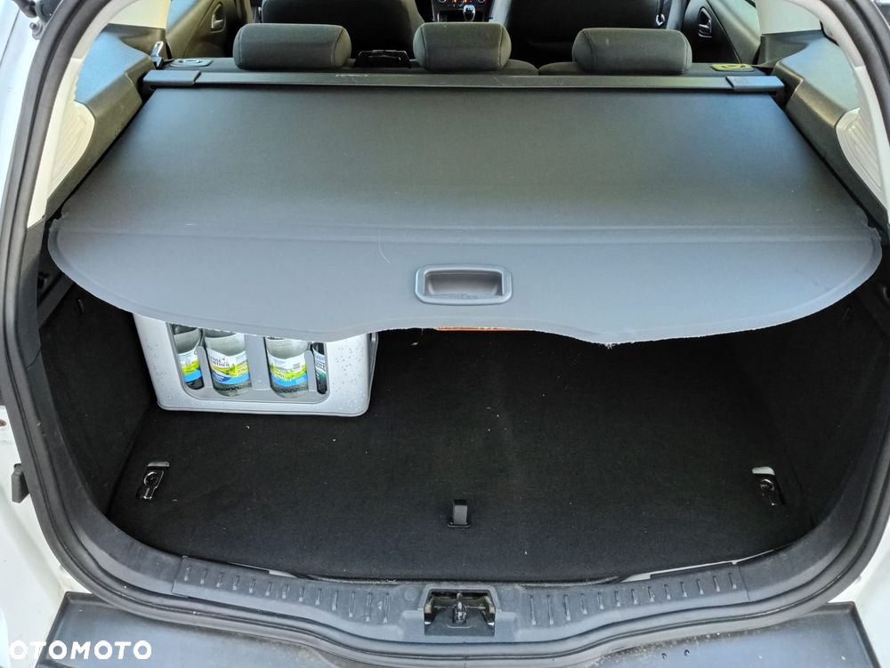 Ford Focus 1.6 TDCi DPF Start-Stopp-System SYNC Edition - 17