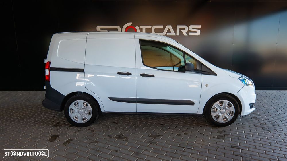 Ford Tourneo Courier 1.5 TDCi Ambiente - 6