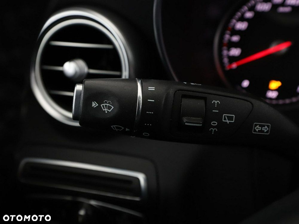 Mercedes-Benz Klasa C 180 9G-TRONIC Avantgarde - 34