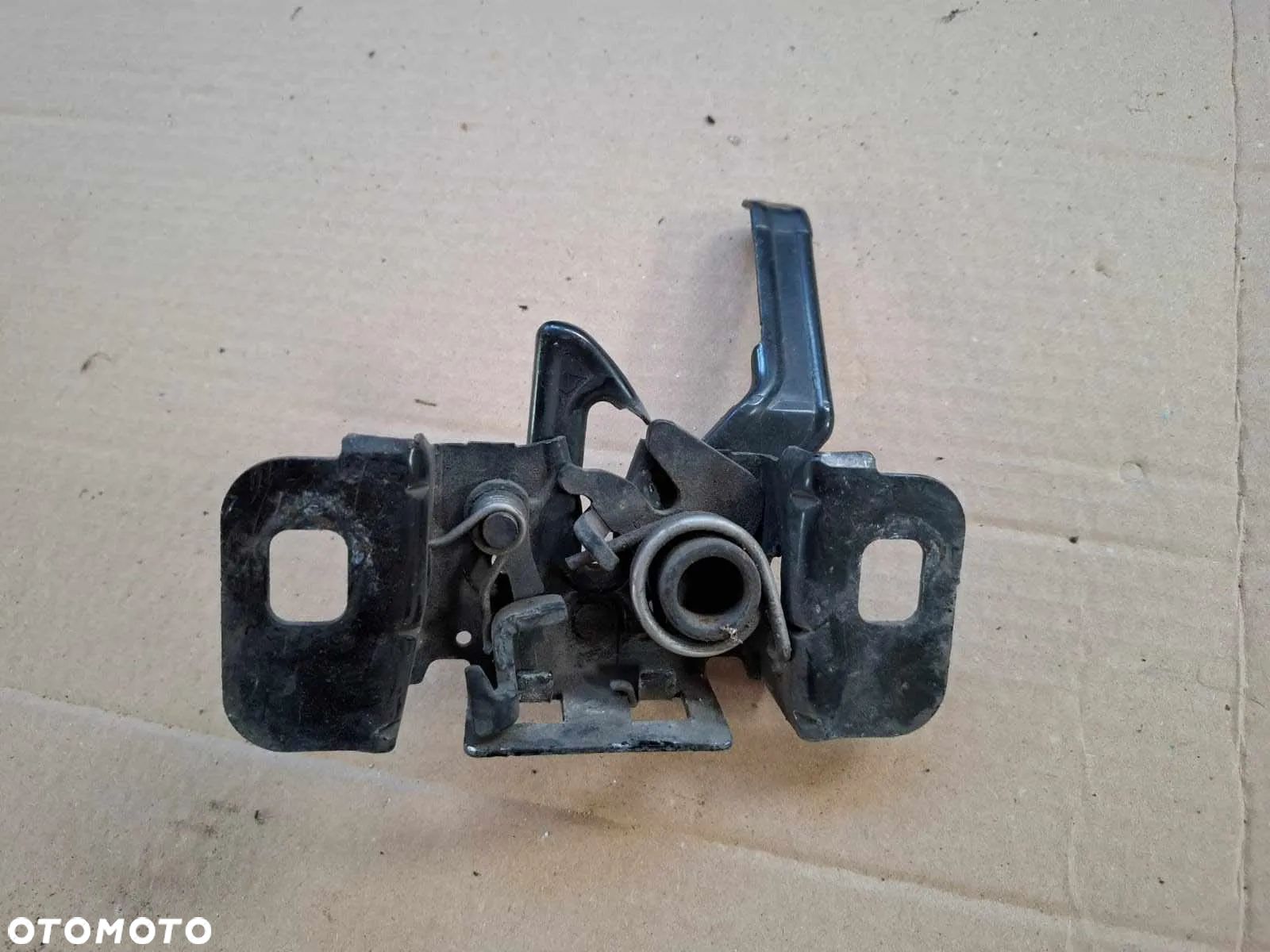 ZAMEK MASKI PRZÓD PRZEDNI OPEL INSIGNIA A I 08- - 1