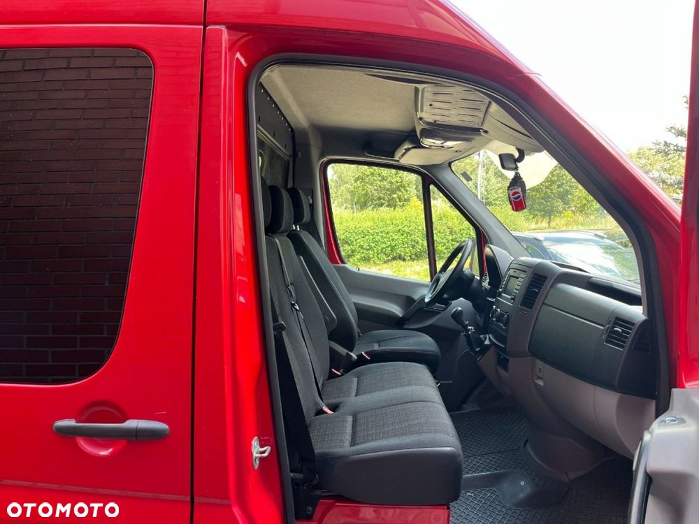 Mercedes-Benz Sprinter - 16