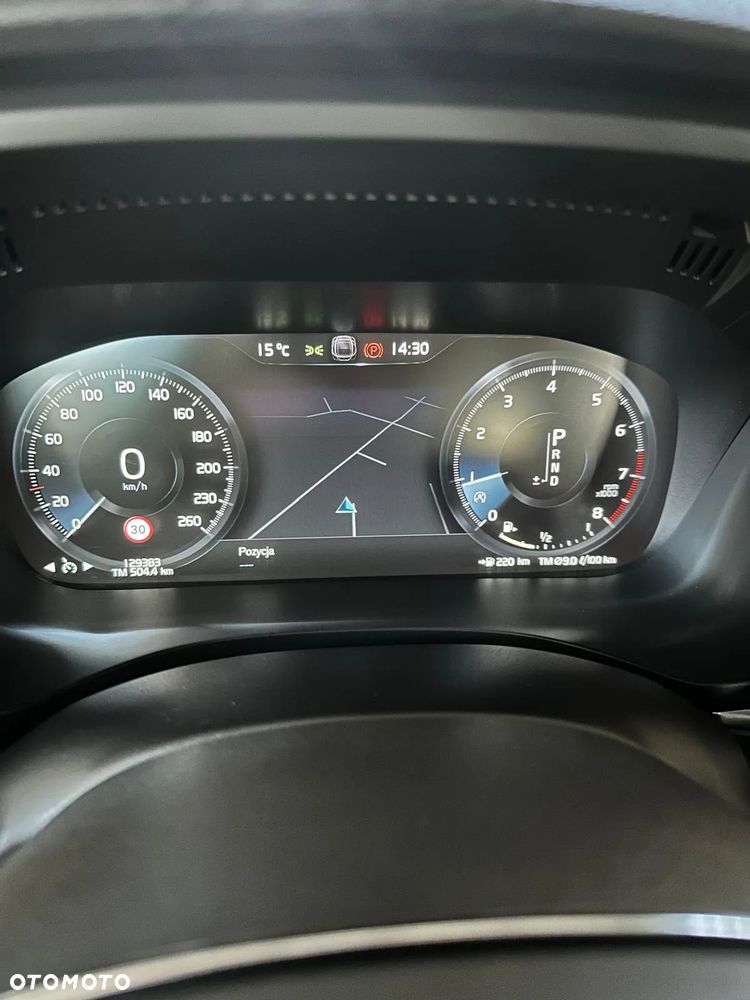 Volvo XC 60 T4 Momentum Pro - 8