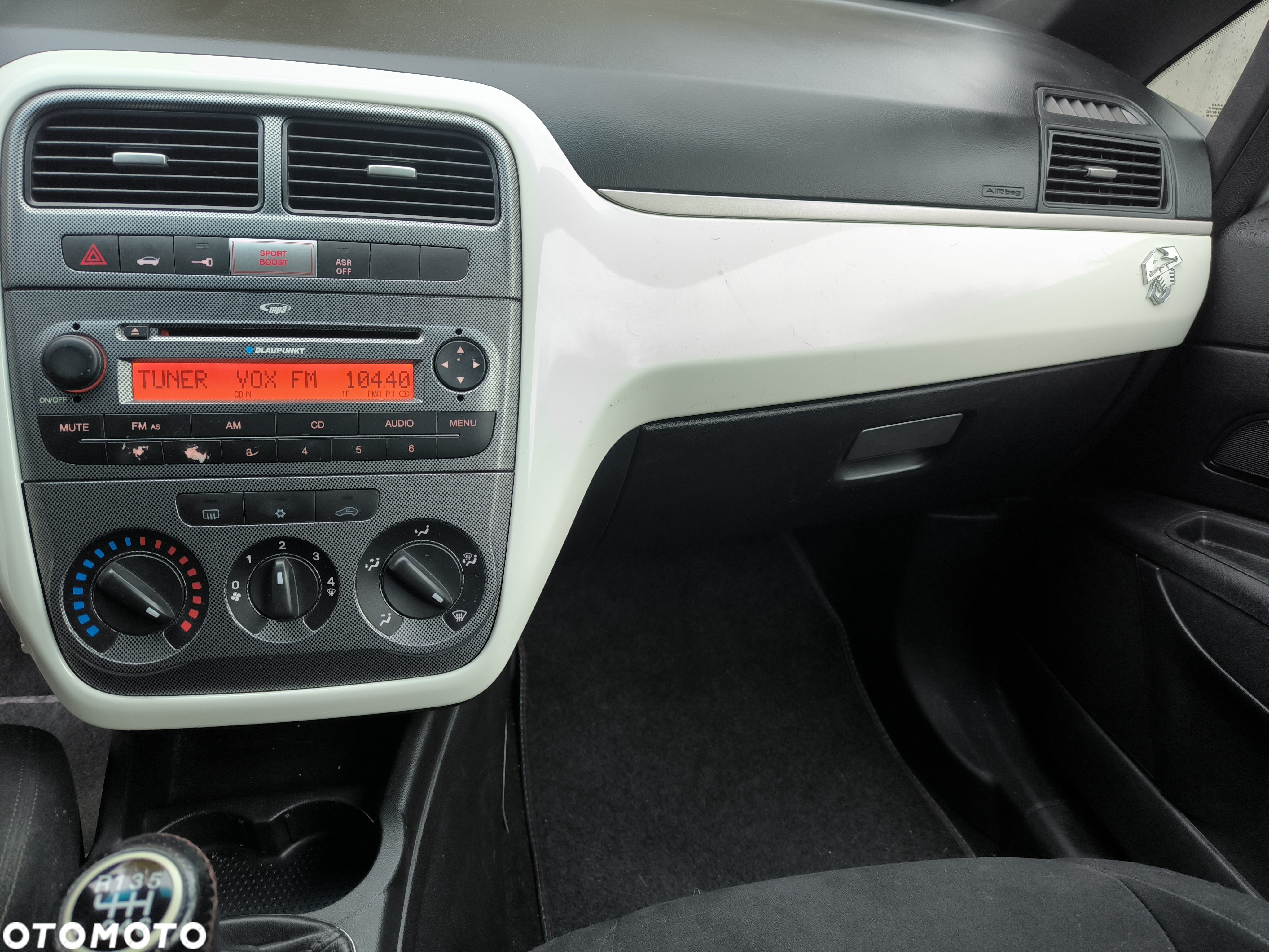 Fiat Grande Punto 1.4T-Jet Abarth - 29