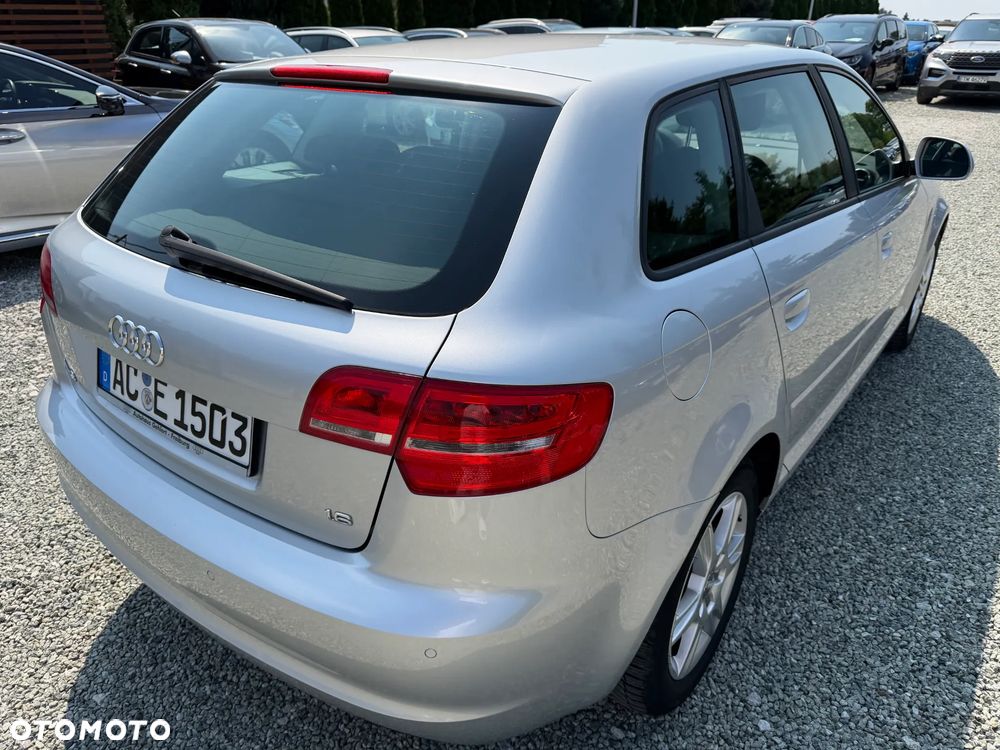 Audi A3 Sportback 1.6 Attraction - 12
