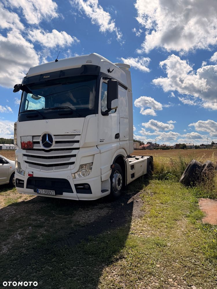 Mercedes-Benz Actros - 3