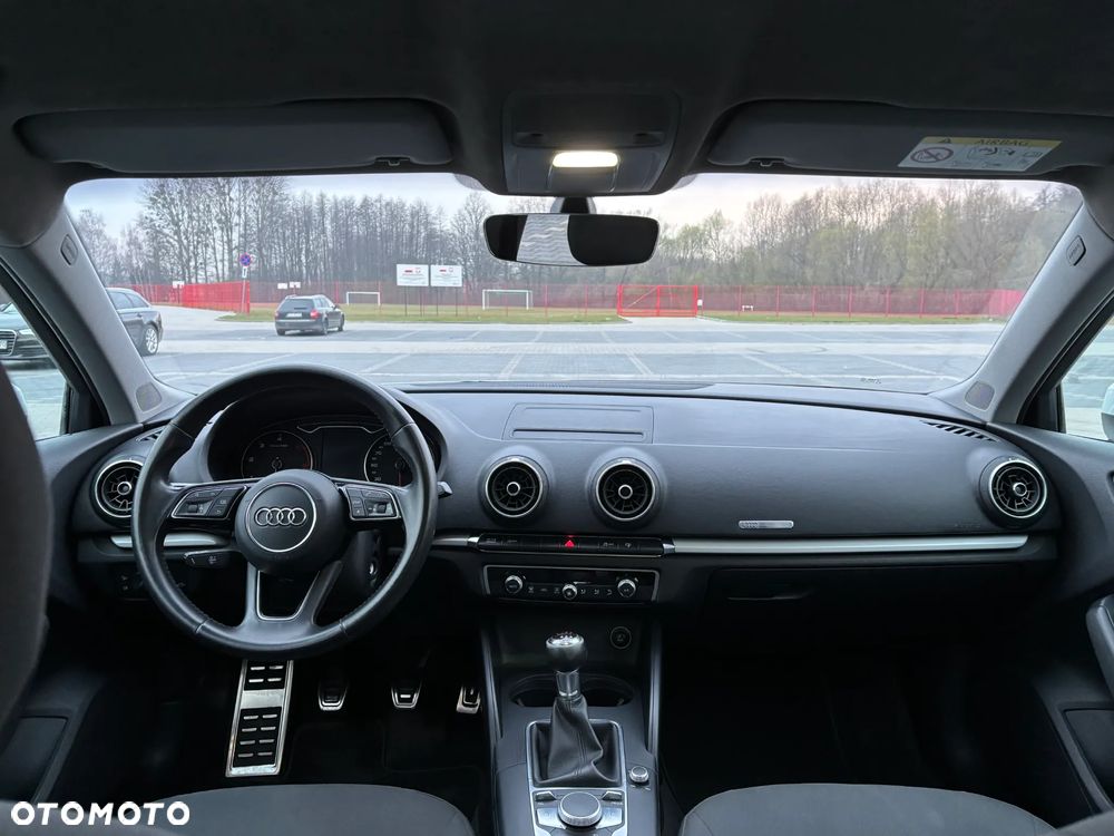 Audi A3 Sportback 1.6 TDI - 9