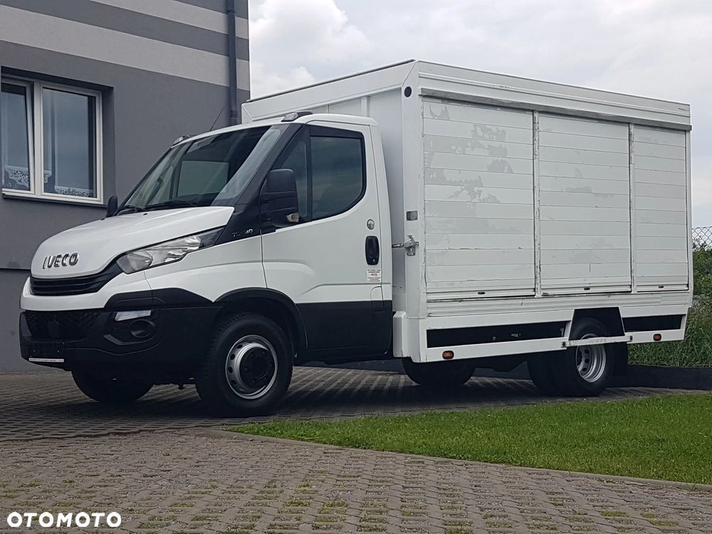 Iveco 70C18 KONTENER ROLETY BOK DO TRANSPORTU WODY 3,66x2,21x1,86 KLIMA DMC 7 TON RAMA DO ZABUDOWY - 34