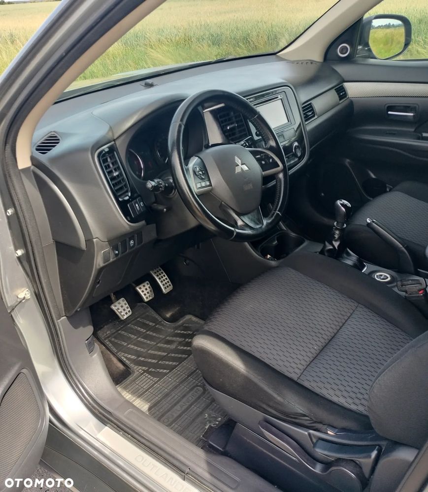 Mitsubishi Outlander 2.2 DI-D 4WD Instyle - 5