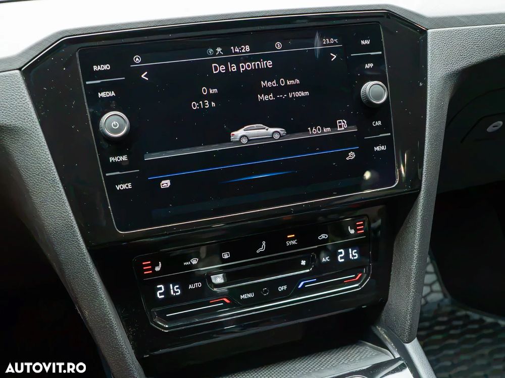 Volkswagen Passat 2.0 TDI DSG Comfortline - 27